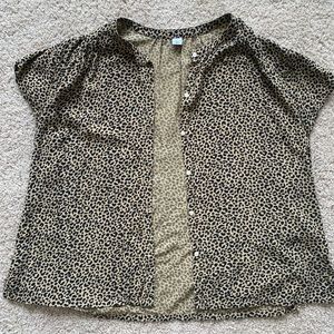 Old Navy Cheetah Printed Banded-Collar Short Sleeve Shirt Button Down